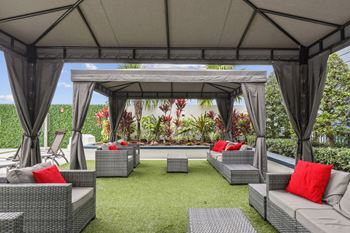 Al fresco dining areas